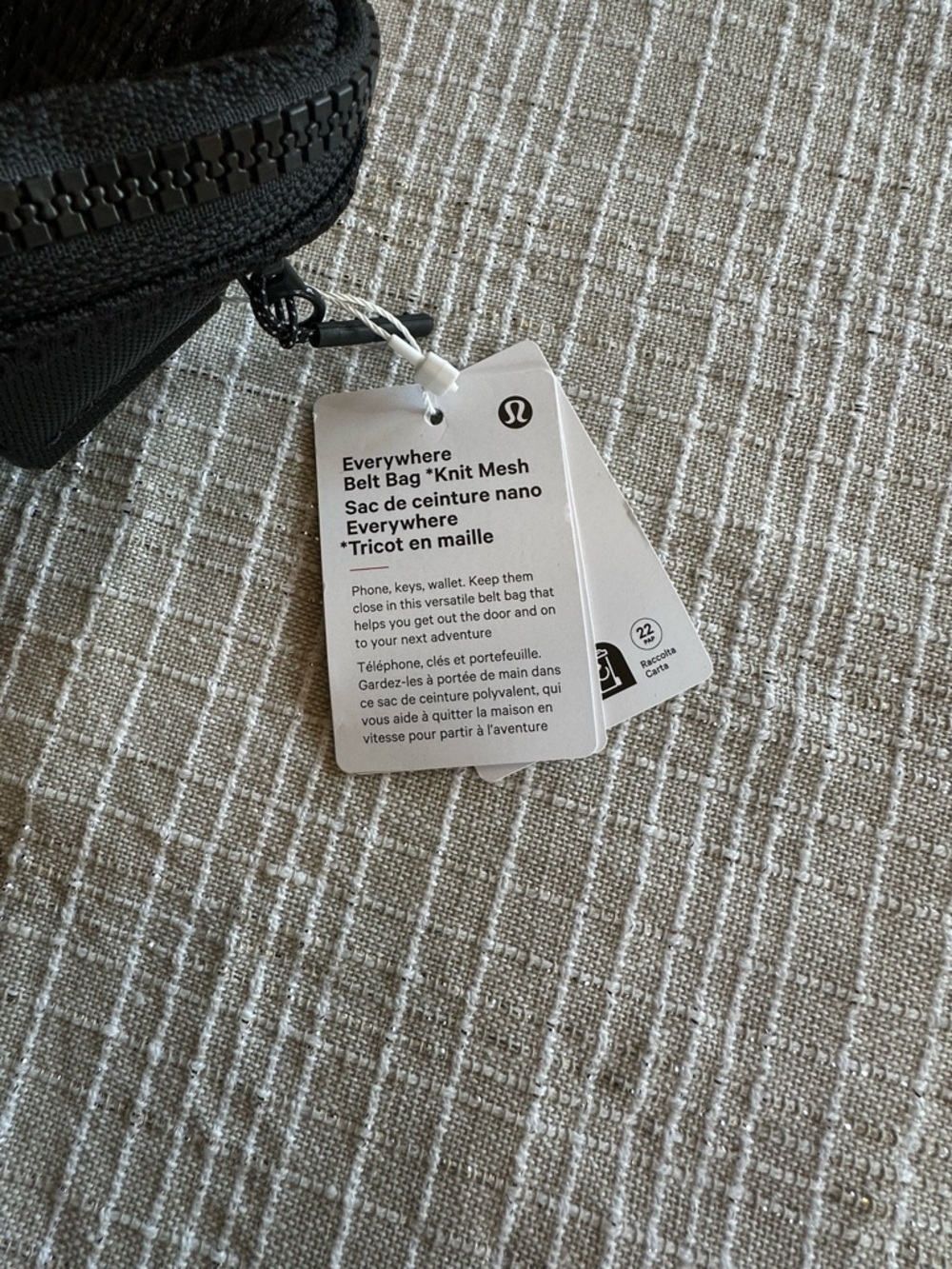 Lululemon Everywhere belt bag knit mesh - Picture 2 of 3